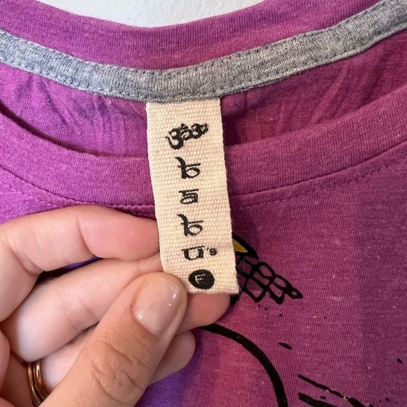 Graphic Tee S/M - Picture 3 of 4